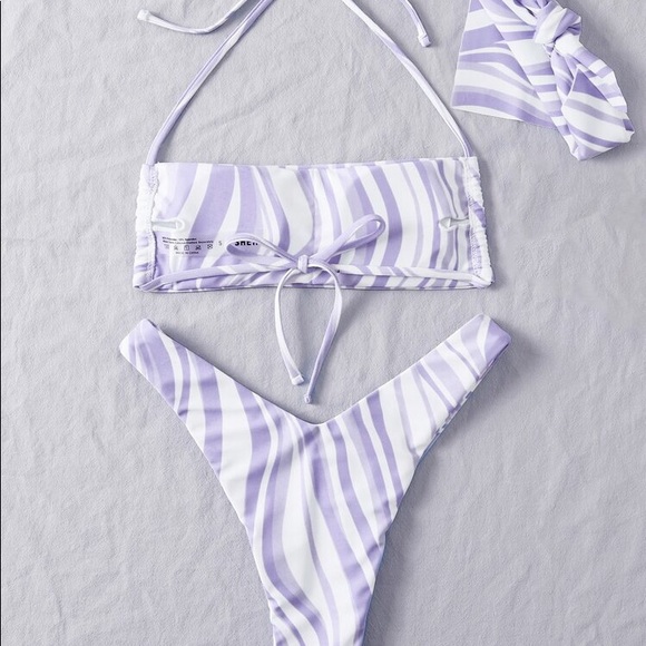 Shein bikini - Picture 2 of 2